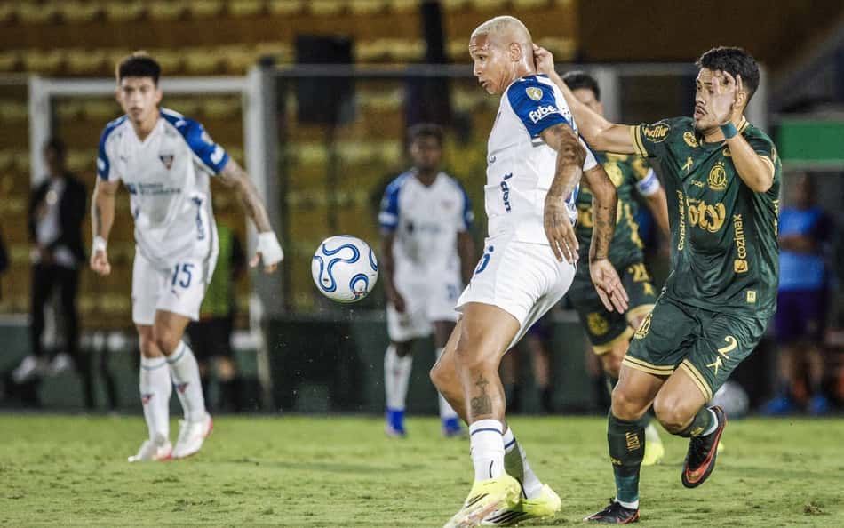 Deyverson vira alvo de equatorianos em Mirassol x LDU: 'Decepcionante'