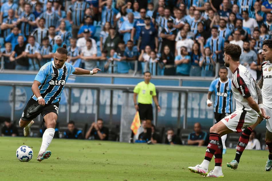 Partida entre Grêmio e Flamengo pelo Brasileiro