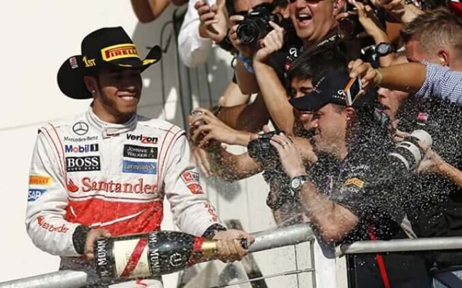 Lewis Hamilton estreou na F1 com a McLaren (Foto: AFP)