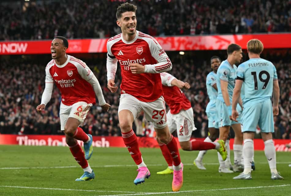 Havertz comemora gol marcado pelo Arsenal sobre o Burnley, na Premier League