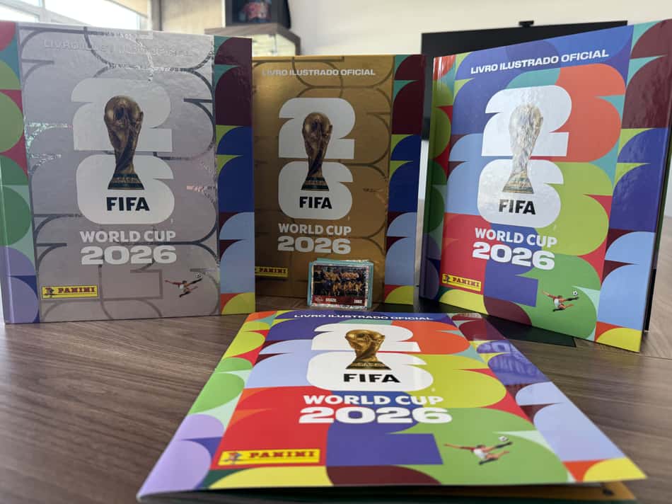 CEO da Panini revelou se há diferença na confecção de figurinhas do Álbum da Copa (Foto: Gabriel Britto/Lucas Cremonese Lance!)