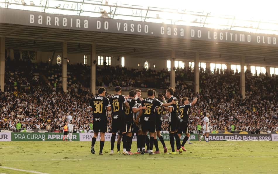 Atlético-MG vence em São Januário e deixa o Vasco na zona de rebaixamento do Brasileirão