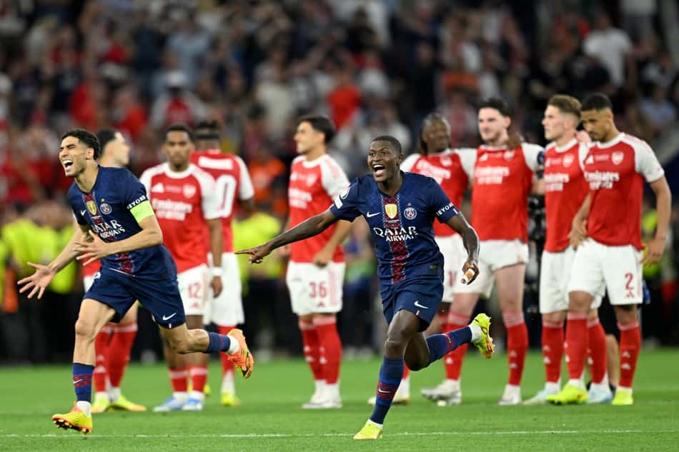 Jogadores do PSG celebram título da Champions League 25-26 sobre o Arsenal