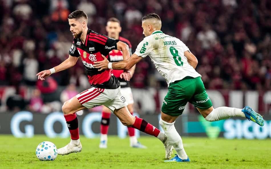 Flamengo confirma fratura de Jorginho e cita 'faltas violentas' contra o Palmeiras