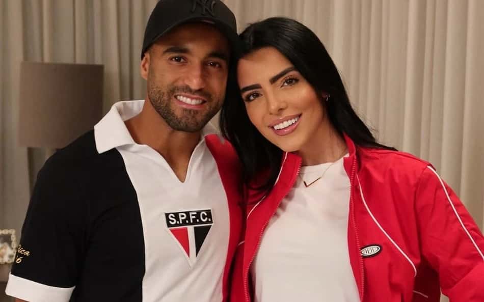 Esposa de Lucas Moura faz desabafo emocionante após lesão de jogador