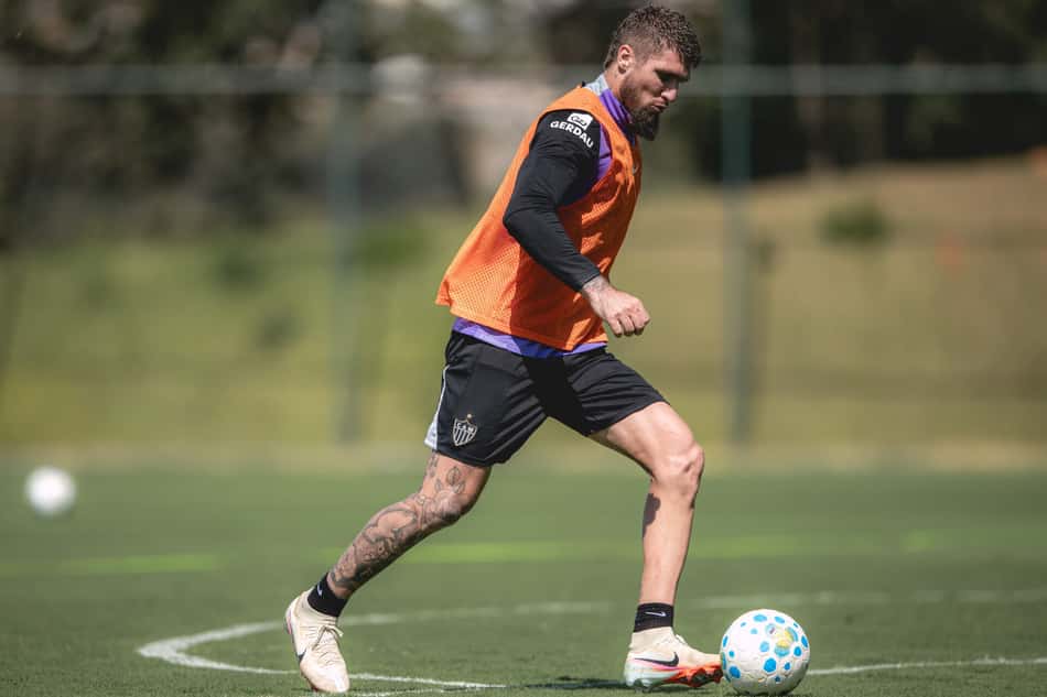 Lyanco volta a ser opção no Atlético (Foto: Pedro Souza / Atlético)
