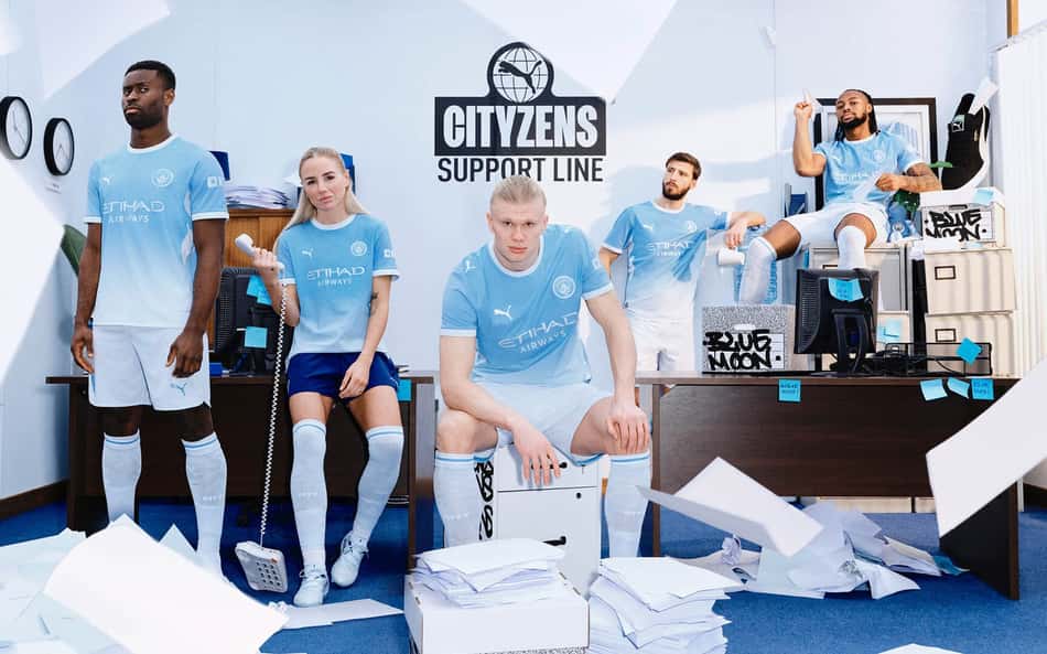 Manchester City anuncia uniforme da próxima temporada; veja fotos