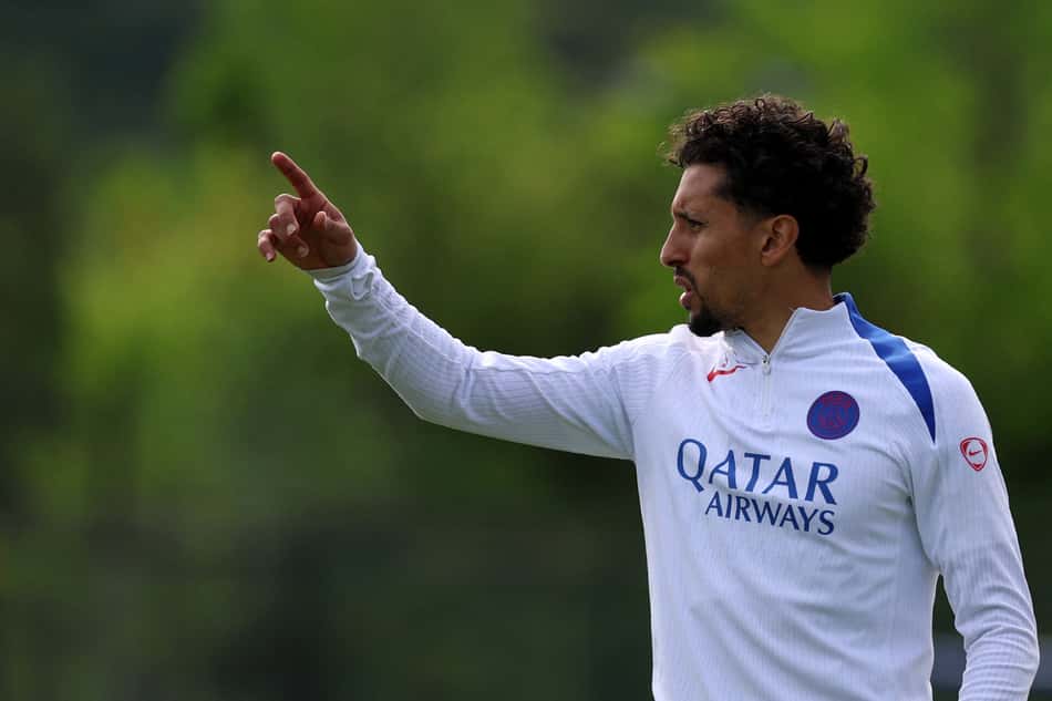 Marquinhos gesticula durante treino do PSG antes da final da Champions League contra o Arsenal