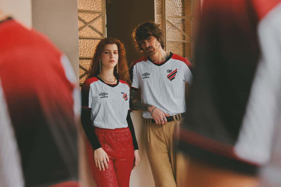 Athletico Paranaense e Umbro lançam a nova camisa dois para a temporada 2026 (Foto: Divulgação)