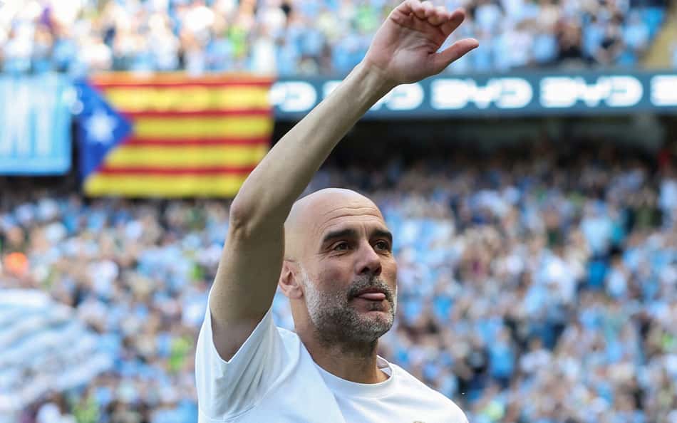 Guardiola se despede do Manchester City com homenagens e números expressivos