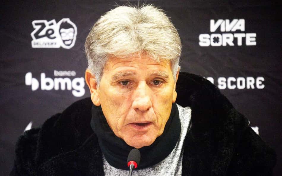 Renato Gaúcho em coletiva pós Internacional e Vasco (Foto: Donaldo Hadlich/Código