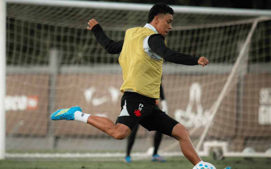 Com vantagem no placar, Vasco pode poupar titulares contra o Paysandu; veja provável escalação