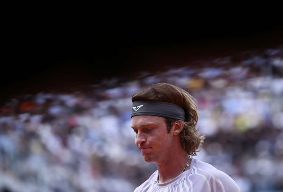 Rublev frustrado após derrota no Masters 1000 de Roma
