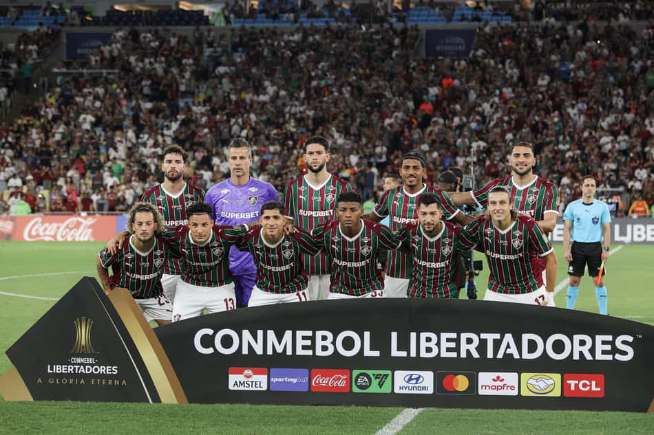 Fluminense perfilado contra o La Guaira (Foto: Lucas Merçon/ Fluminense FC)