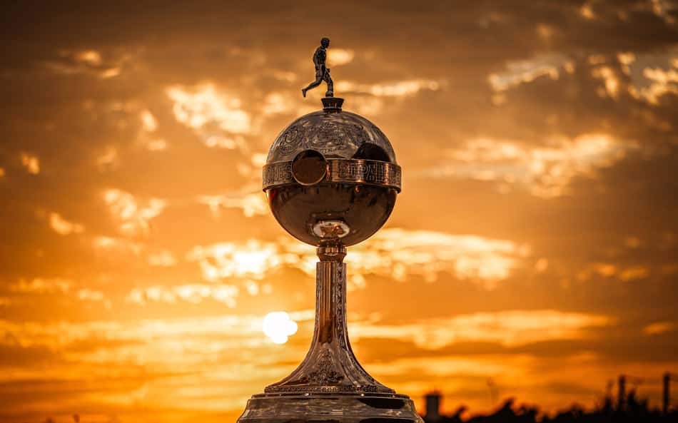 Sorteio da Libertadores: IA projeta duelo entre brasileiros nas oitavas