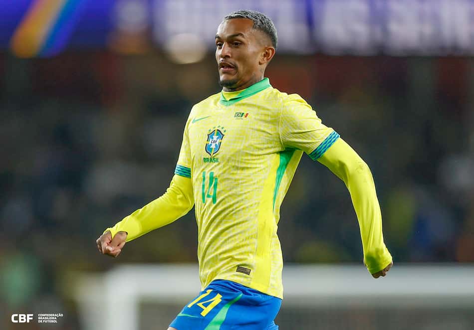Wesley atuando com a Seleção Brasileira