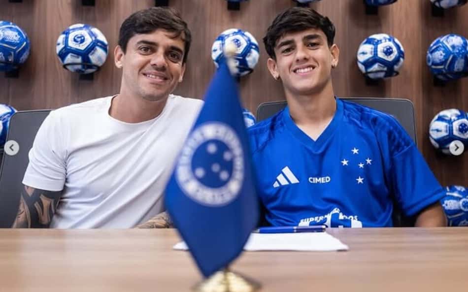 Fagner, do Cruzeiro, revela conselhos ao filho: 'Cobro bastante'