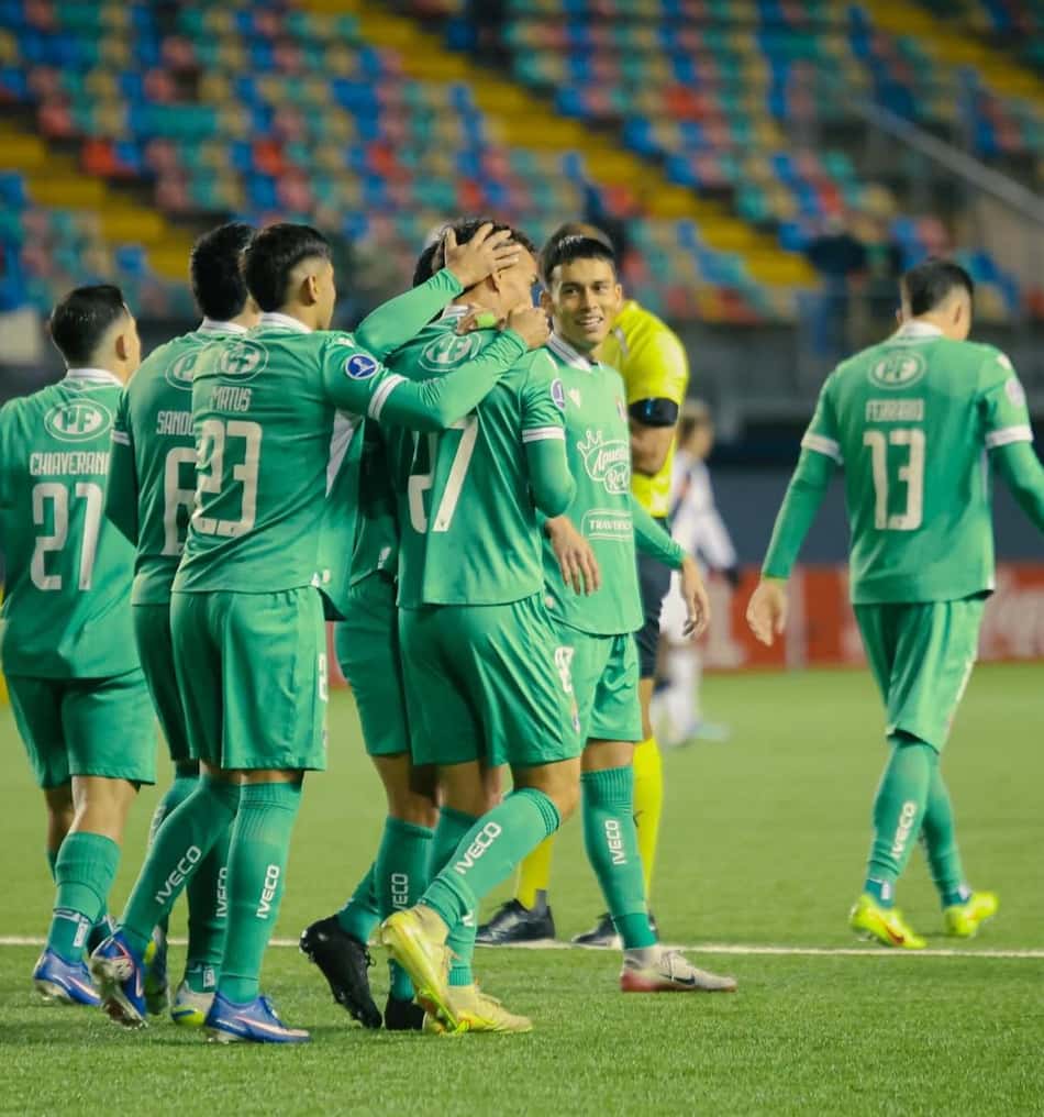 Jogadores do Audax comemoram gol marcado contra o Vasco pela Sul-Americana (Foto: Divulgação/Audax)