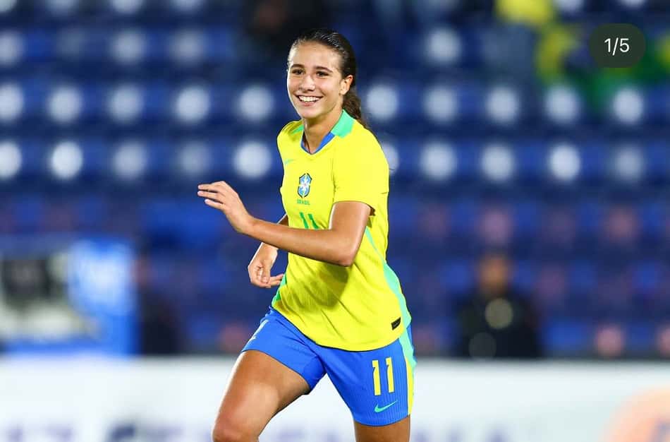 Comemoração de Gamonal após gol da Seleção Brasileira Feminina Sub-17. (Foto: Staff Images/CBF)