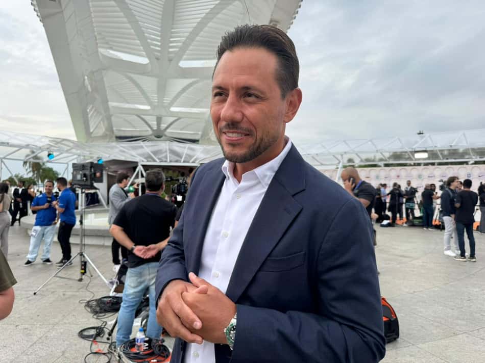 Diego Alves no Museu do Amanhã para acompanhar a convocação da Seleção Brasileira (Foto: Fernanda Gondim/ Lance!)