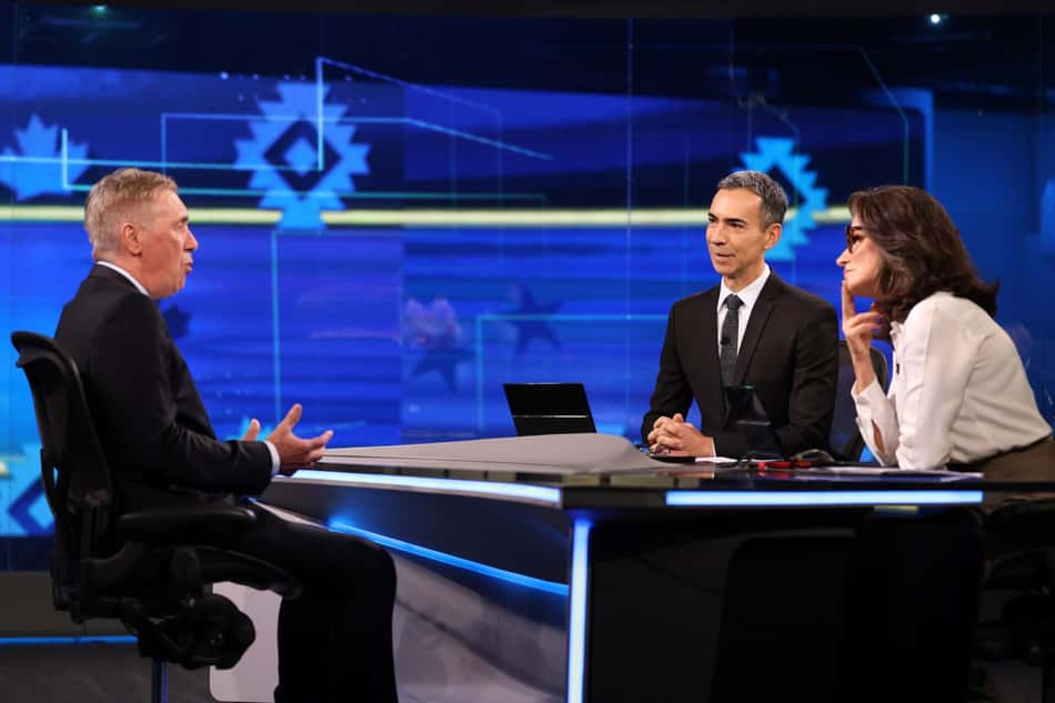 Ancelotti é entrevistado por Cesar Tralli e Renata Vasconcelos no Jornal Nacional na Rede Globo