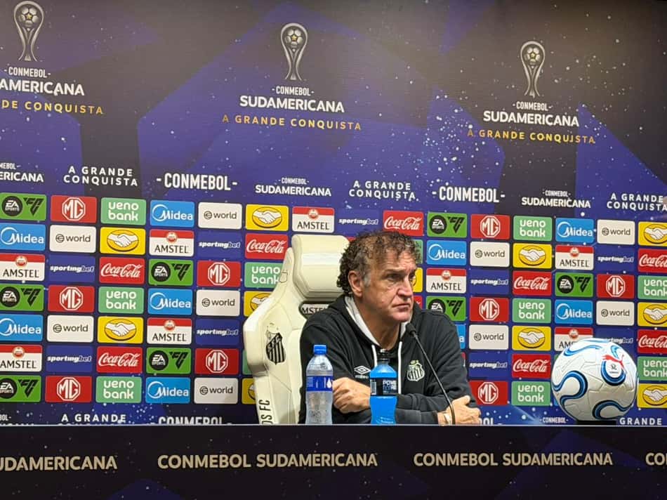 Cuca completou 100 jogos no comando do Sanros diante do San Lorenzo. (Foto: Juliana Yamaoka/ Lance!)