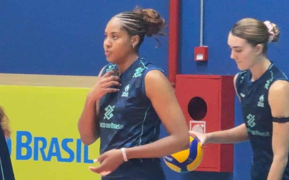 Ana Cristina treinando pela Seleção Brasileira de vôlei (Foto: Andressa Simões/ Lance!)