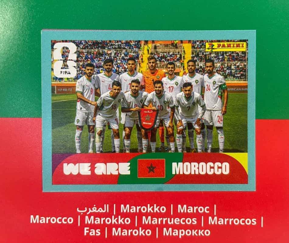 Jogadores da equipe B de Marrocos perfilados.