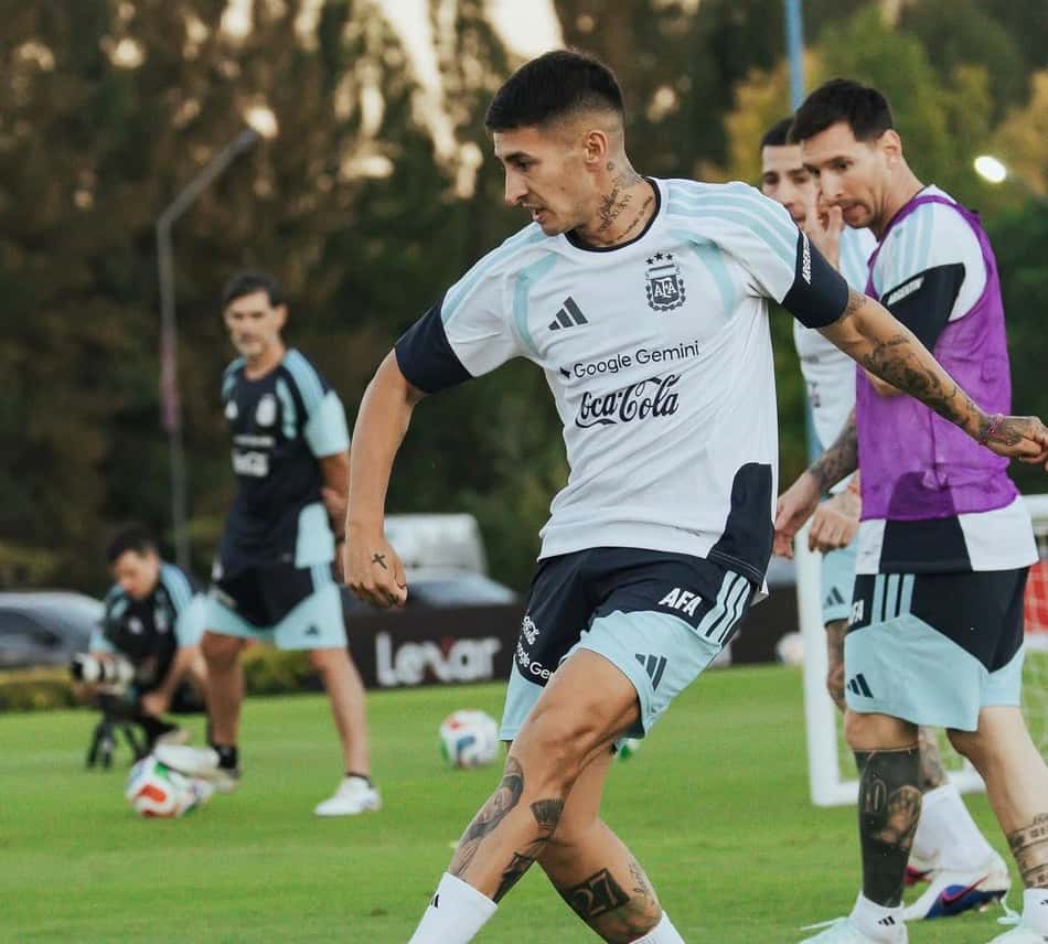 Gabriel Rojas na seleção da Argentina (Foto: Reprodução)