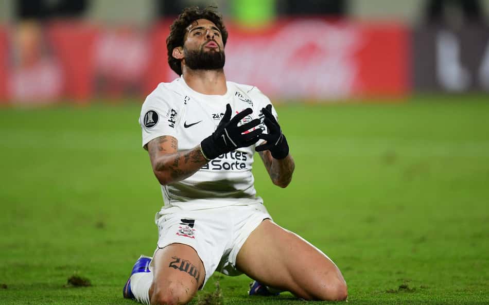 Torcedores do Corinthians não perdoam gol perdido por Yuri Alberto: 'Irritante'