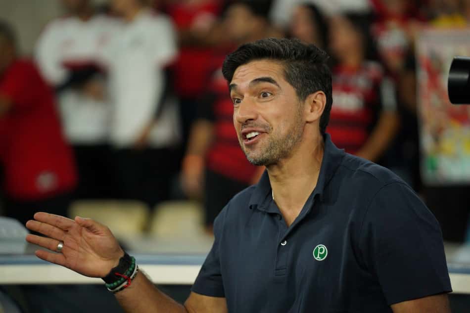 Abel Ferreira em Flamengo x Palmeiras pelo Brasileirão (Foto: Leonardo Antonio/Thenews2/Folhapress)