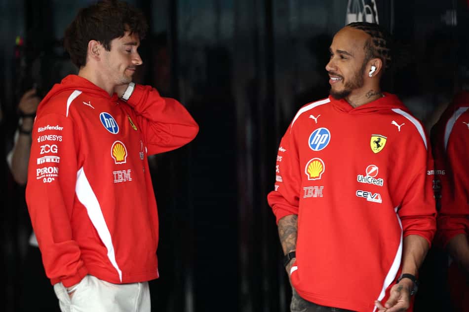 Charles Leclerc e Lewis Hamilton no GP de Miami pela F1 2026 (Foto: Chris Graythen/Getty Images/AFP)