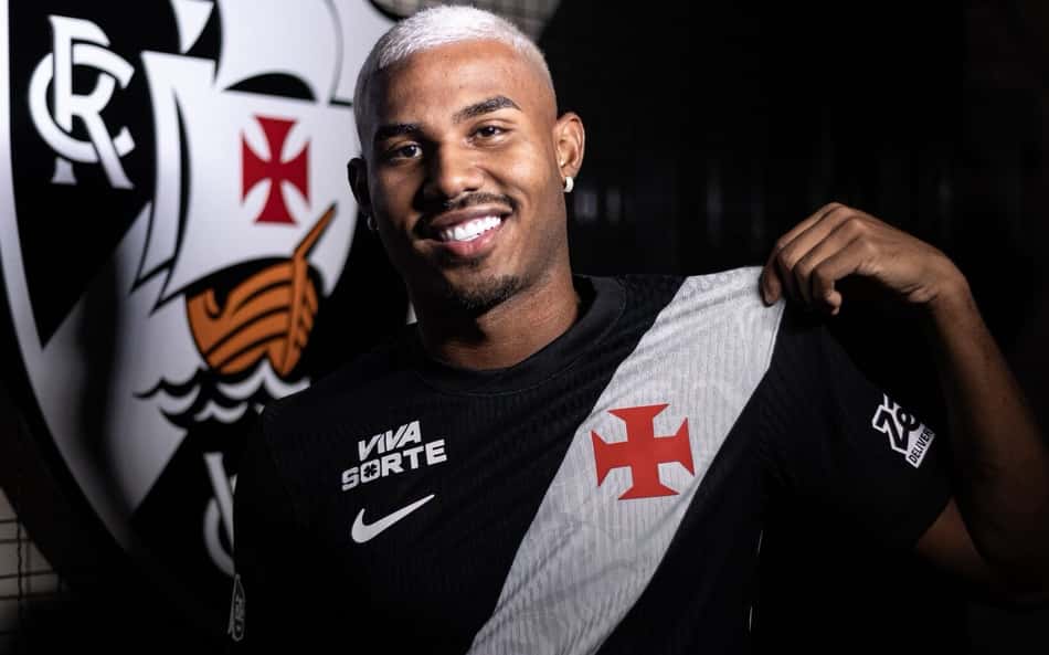 Cuiabano volta a sentir incômodo e segue como desfalque no Vasco; entenda a situação