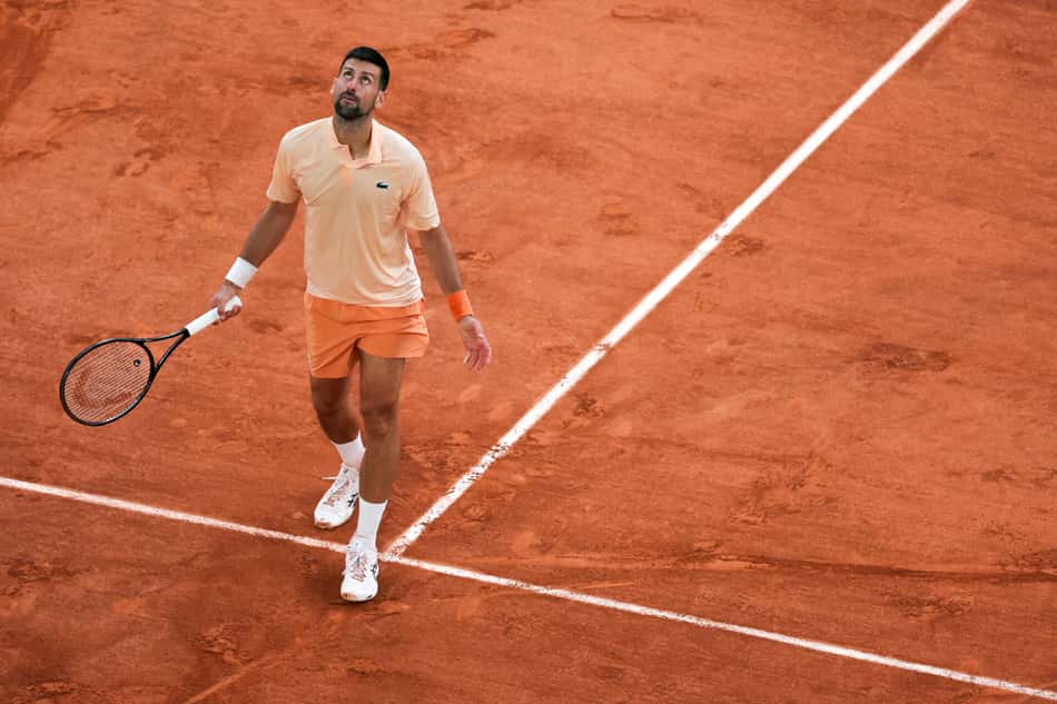 Novak Djokovic, durante partida contra João Fonseca na terceira rodada de Roland Garros
