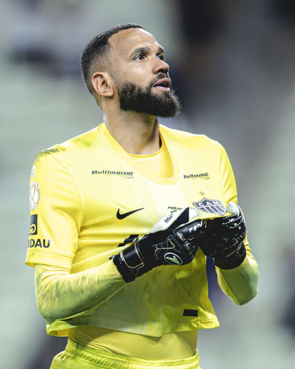 Everson vive Brasileirão em que mais é exigido na carreira