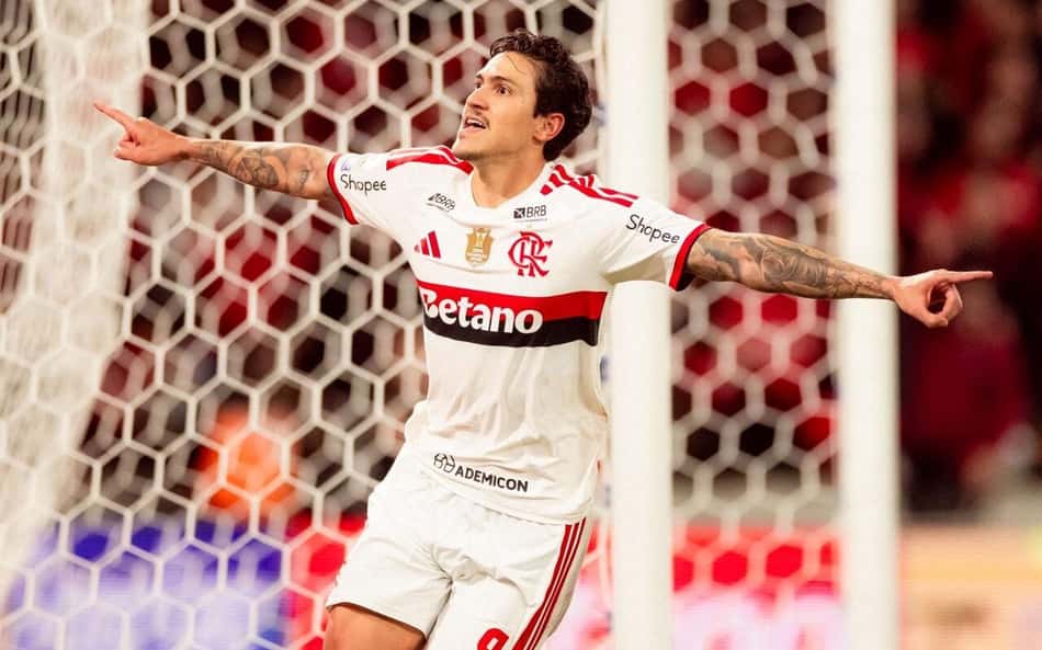 Pedro comemora gol do Flamengo contra o Athletico (Foto: Adriano Fontes/Flamengo)