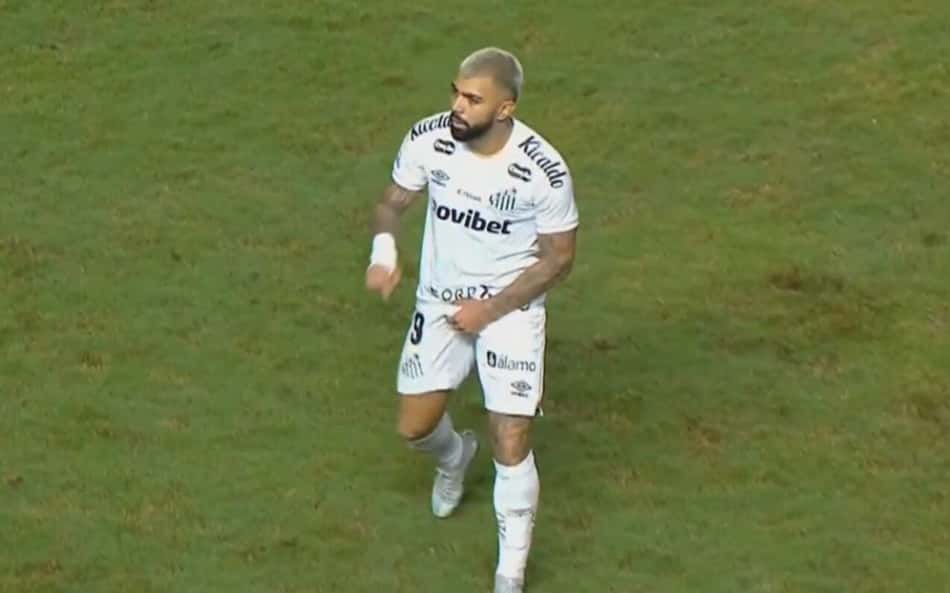 Gabigol vai de herói a vilão e é expulso diante do Vitória na Vila Belmiro