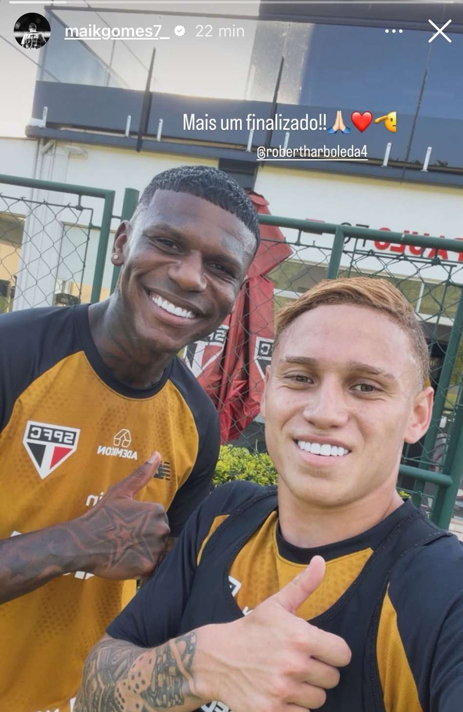 Maik e Arboleda em publicação no CT do São Paulo (Foto: Reprodução/Instagram)