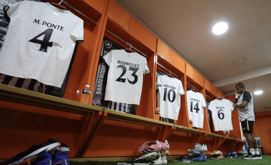 Vestiário do Botafogo para o duelo com o Caracas (Foto: Vítor Silva/Botafogo)