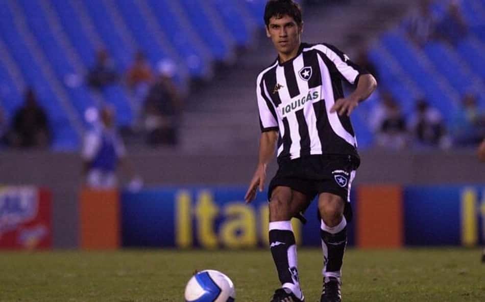 Atlético-MG 1 x 2 Botafogo no Brasileirão 2007; Lúcio Flavio comanda virada no Mineirão
