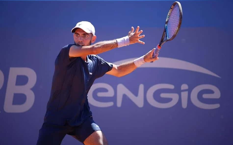 Brasileiro sem ranking 'vence' lista de espera e é campeão pela primeira vez