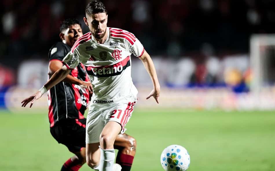 Jorginho lamenta atuação e eliminação do Flamengo: 'Queríamos buscar o título, mas não foi possível'