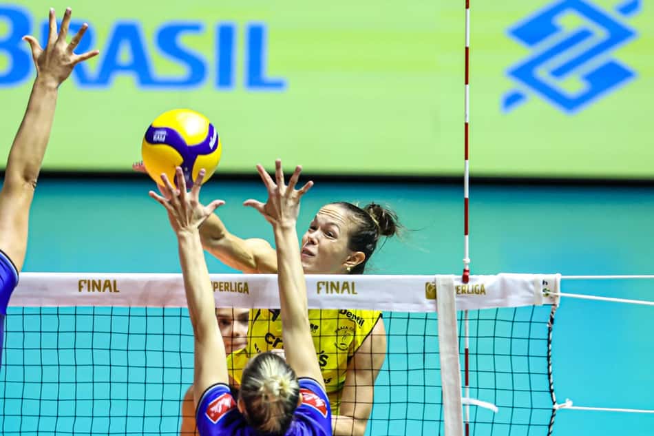 A veterana Michelle anotou 14 pontos na final da Superliga