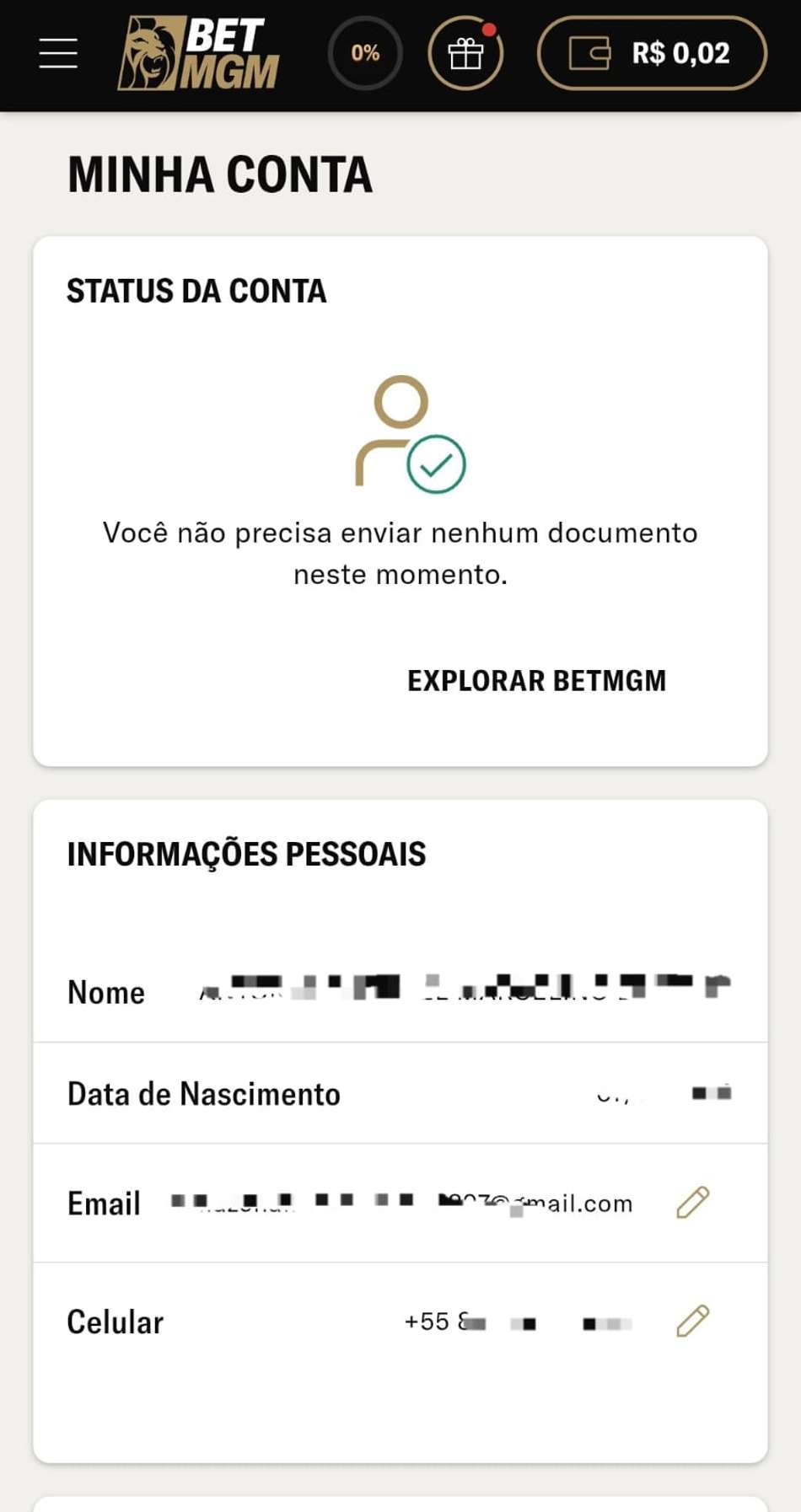 Captura de tela da aba da conta na BetMGM exibindo as informações pessoais e os botões para alterar os dados.