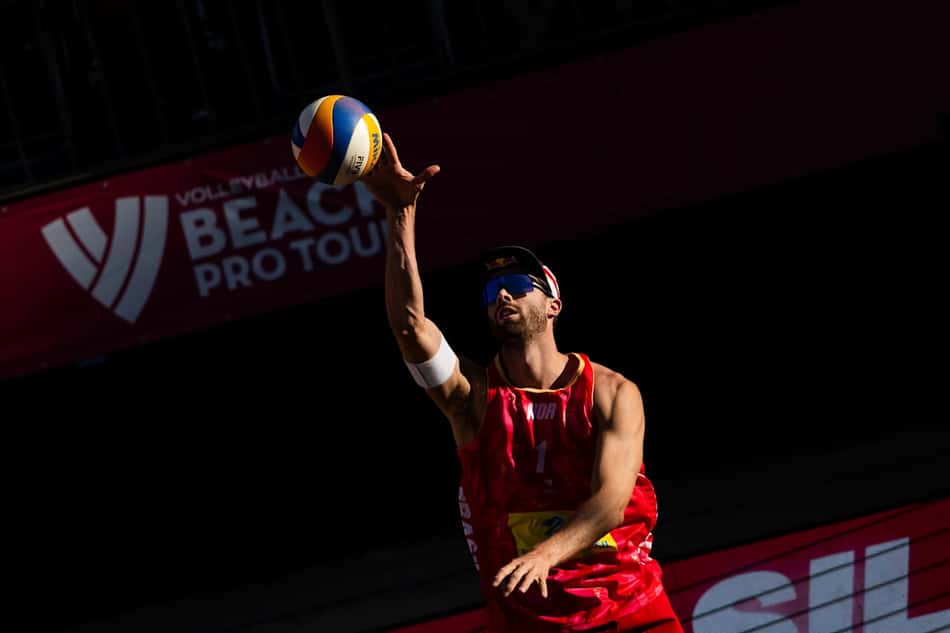 Anders Mol em ação na etapa de Brasília do Circuito Mundial (Foto: Volleyball World)
