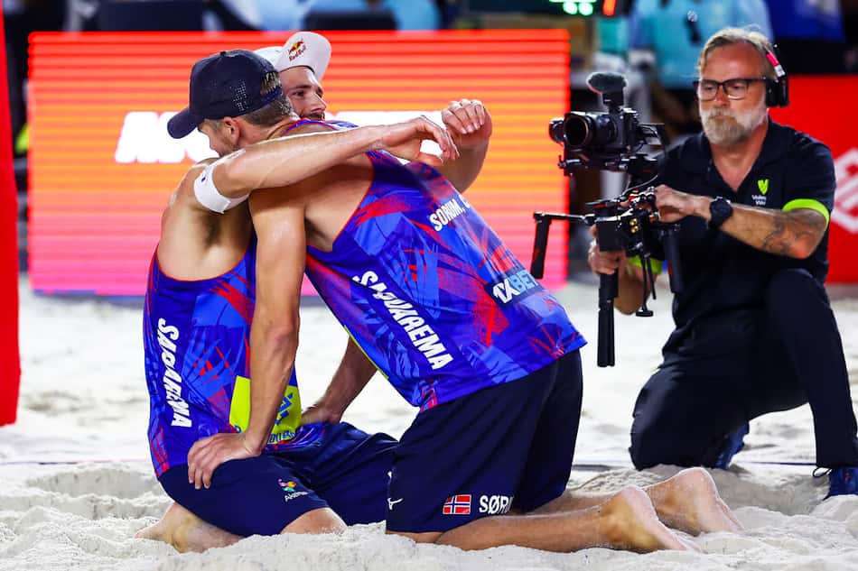 Anders Mol e Christian Sorum conquistam a etapa de Saquarema do Circuito Mundial (Foto: Volleyball World)