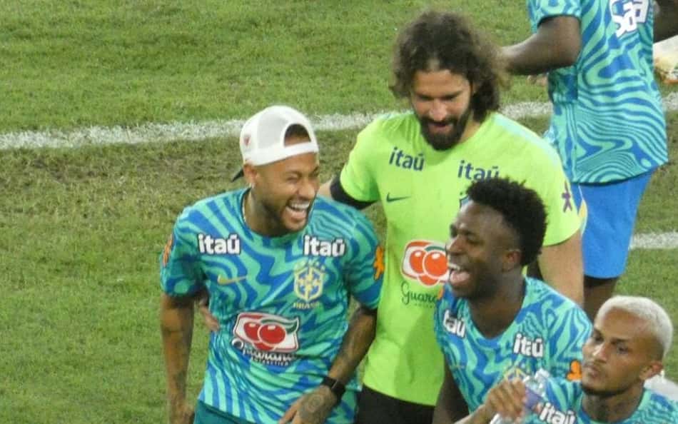 A atmosfera Neymar: como o camisa 10 dominou o Maracanã sem entrar em campo