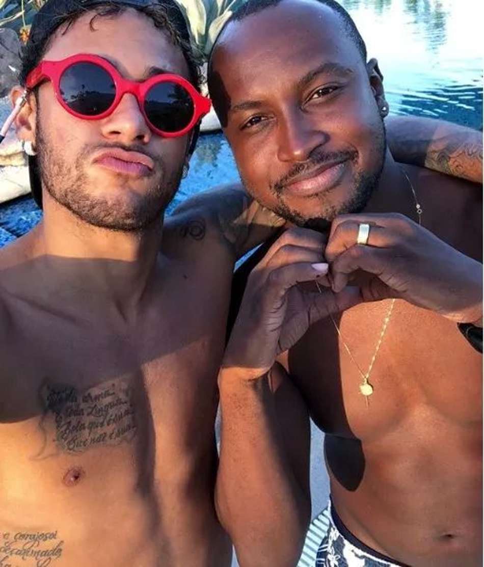 Thiaguinho exalta convocação de Neymar em jogo amistoso da Seleção Brasileira (Foto: Reprodução/Instagram)