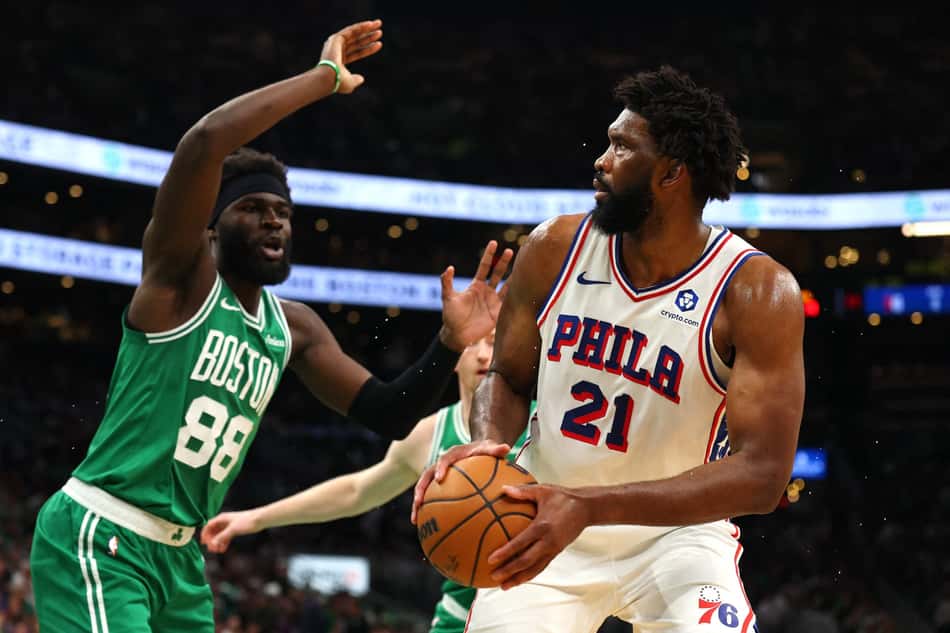 Com Joel Embiid, Philadelphia 76ers eliminou o Boston Celtics na NBA (Foto: Maddie Meyer/Getty Images/AFP)