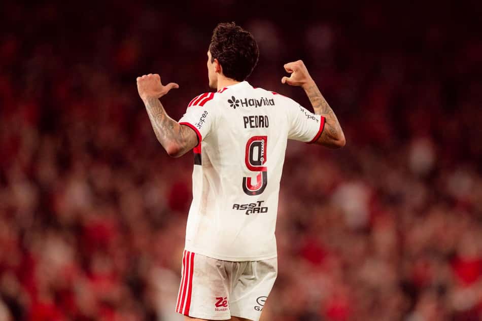 Pedro comemora gol do Flamengo contra o Athletico (Foto: Adriano Fontes/Flamengo)